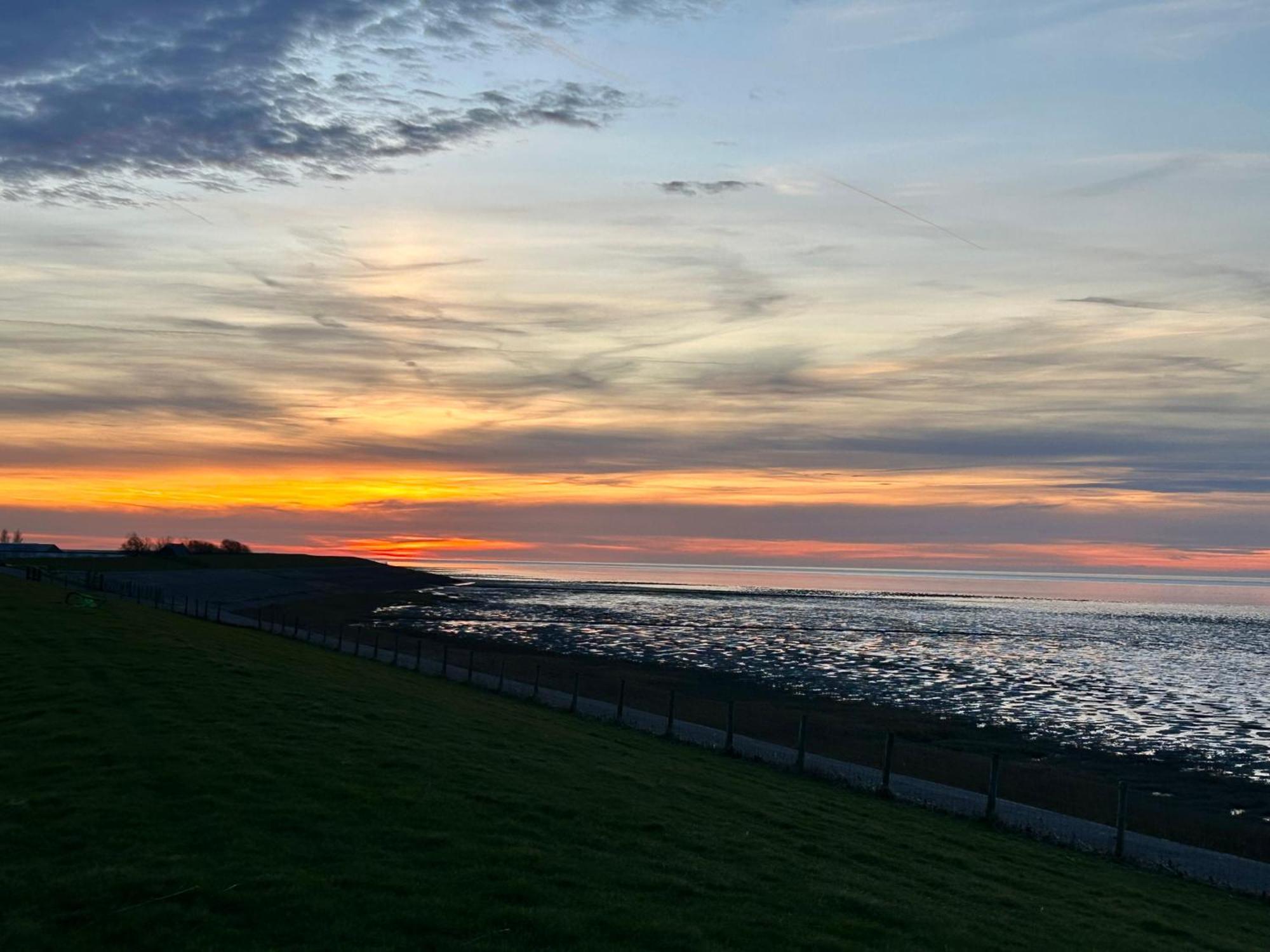 Stinswoning de Wadden in Tzummarum Exterior foto